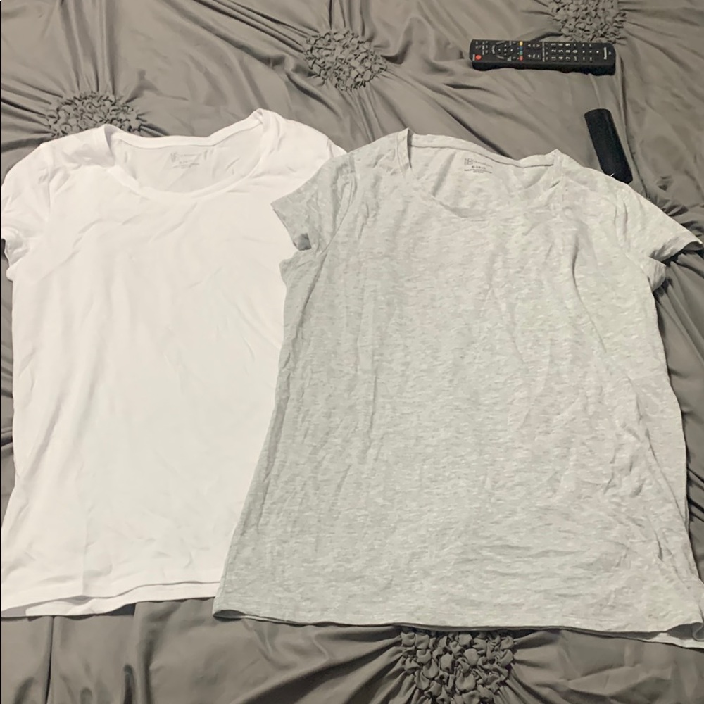 No boundaries White and Gray T-Shirt Set